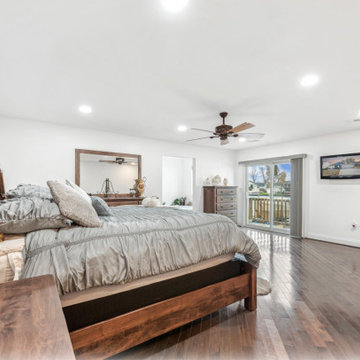 Bedroom with Outdoor Balcony Access