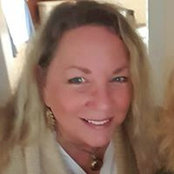 Ann Bakers foto