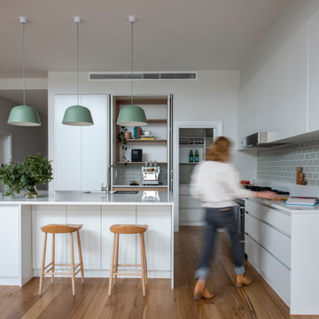 Complementing Textures & Natural Tones for Wellness House in Brunswick