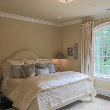 Romantic Guest Suite