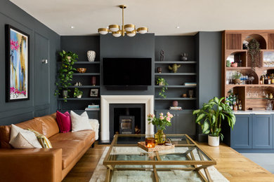 Photo of a classic living room in Hertfordshire.