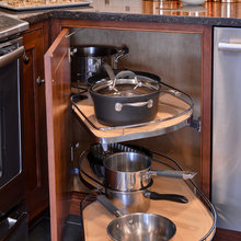 Schoch Main House - Kitchen