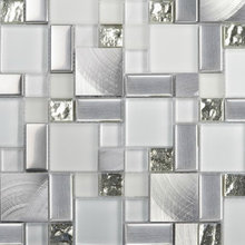 Glass tile