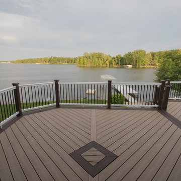 Panoramic Lounge Deck over Lake Templene