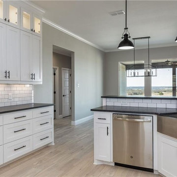 Traditional Kitchen Remodeling in La Mirada, CA