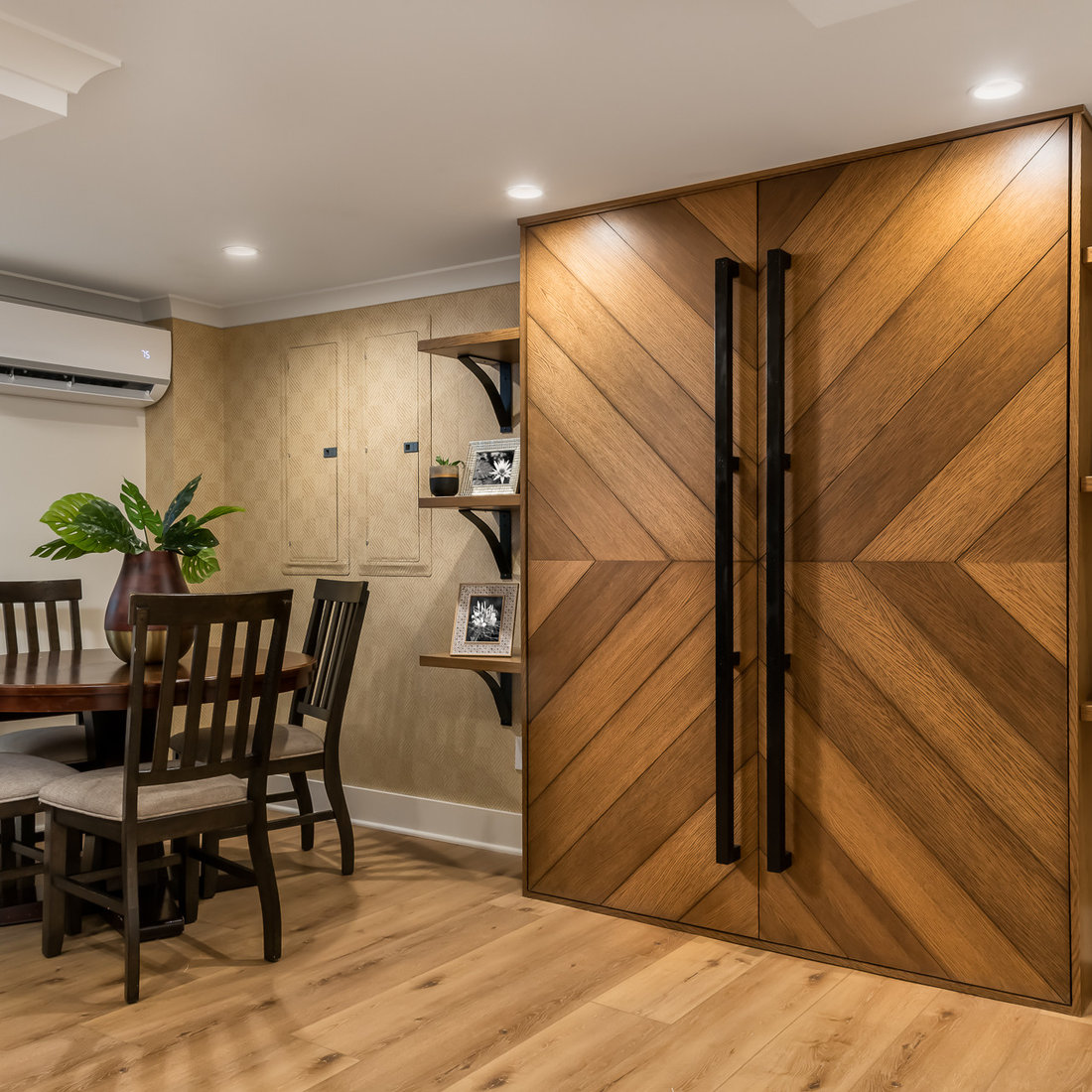 Basement with Murphy Bed