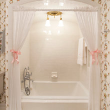 girls bath