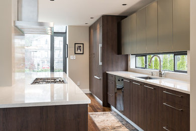 Minimalist kitchen photo in Vancouver