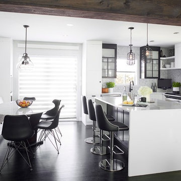 Cuisine contemporaine noire et blanche / Blck and white contemporary kitchen