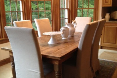 Dining room - traditional dining room idea in New York