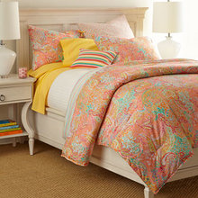 Girl's Bedroom-Teen
