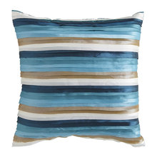 Pillows/Accessories
