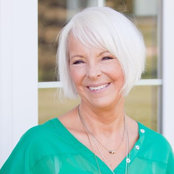 Julie Kay's photo