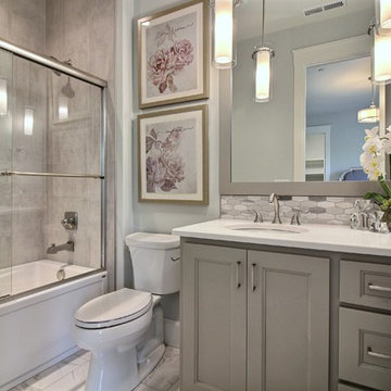 Girl's Bathroom Suite : The Cadence : 2018 Parade of Homes