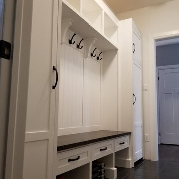 Traditional Mudroom London, Ontario