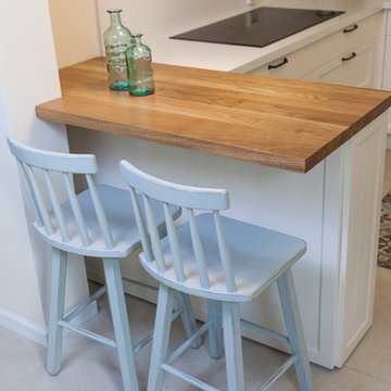 Shabby chic polymer kitchen cabinet