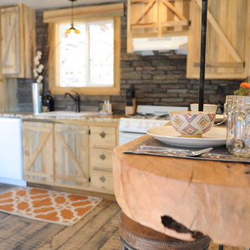 Rustic Vacation Cottage
