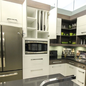 Modern Showroom Kitchen for Sale