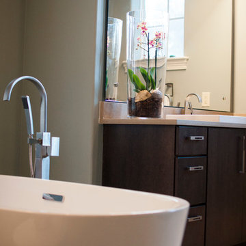 Queens Harbor Master Bath