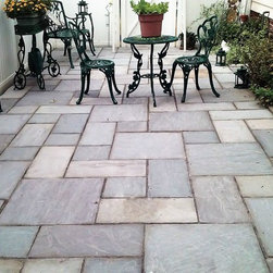 Castle Gray Flagstone - Landscaping Stones And Pavers