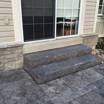 Natural Stone Steps with Square Cut Flagstone