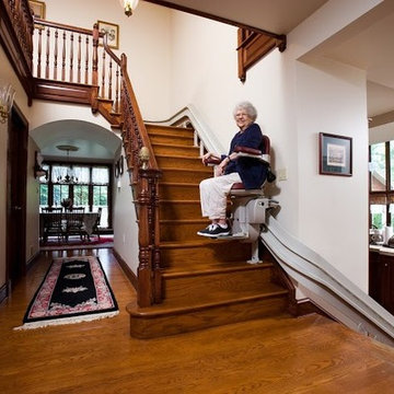 Custom Curved Stairlift inclinator