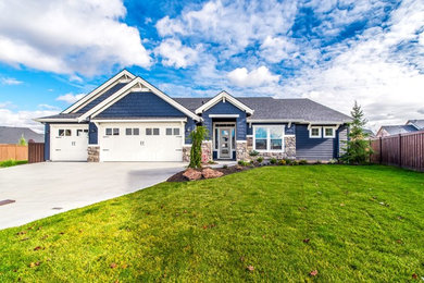 Example of an exterior home design in Boise