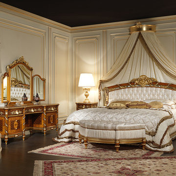 Walnut bedroom furniture Louis XVI 2011