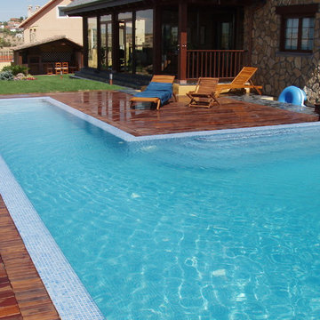 PISCINAS