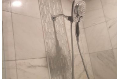 Example of a transitional bathroom design in Kansas City
