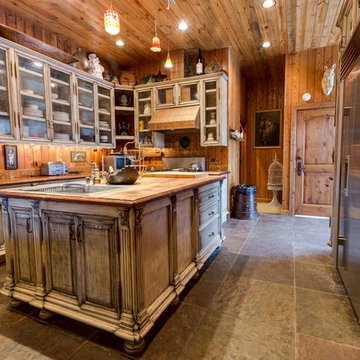 Yellowstone Mansion