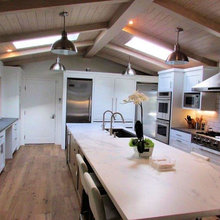 32nd St MB Interior
