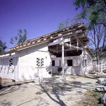 Pasant Stables