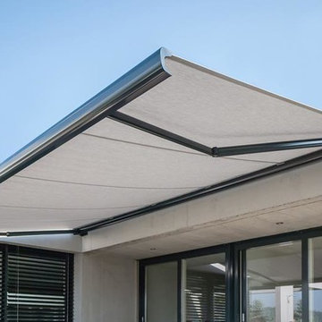 Retractable Awnings