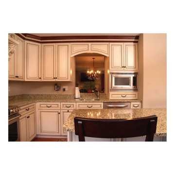 Traditional Antique White Kitchen in Clarksville, Maryland