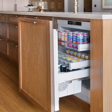 Refined & Luxurious Walnut Lay-On Slim Shaker Reeded Detail Kitchen