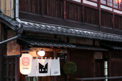 京都にあるインダストリアルスタイルのおしゃれな住まいの写真