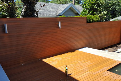 Inspiration for a contemporary patio remodel in Vancouver