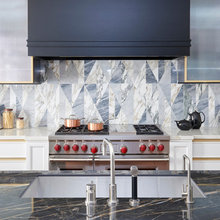 62 Bold Kitchen Backsplashes to Behold