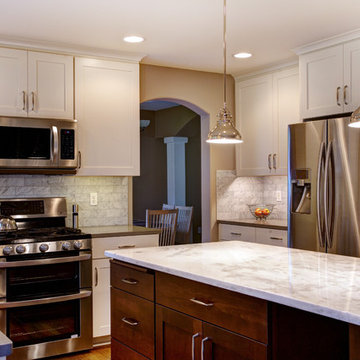 Transitional Kitchen in Puyallup