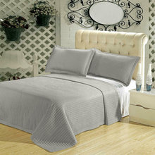 Bdrm coverlet