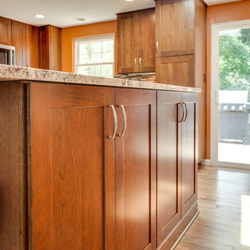 Warm transitional Kitchen Remodel Burke, VA