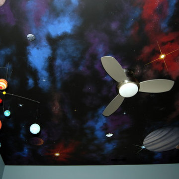 Space Night Sky Ceiling Mural in a kids bedroom by Tom Taylor of MuralArt.com