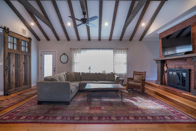 Living room photo in New York