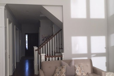 Example of a classic home design design in Toronto