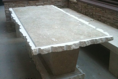 Tavolo in pietra