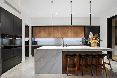 This is an example of a modern kitchen in Gold Coast - Tweed.