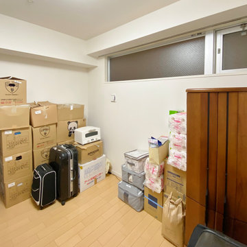 マンション / 納戸スペース、収納家具選び前の整理改善でモノの場所を明確に