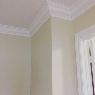 CROWN MOULDING