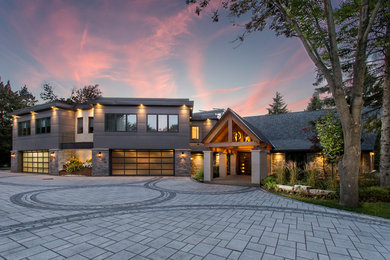 Contemporary exterior home idea in Toronto